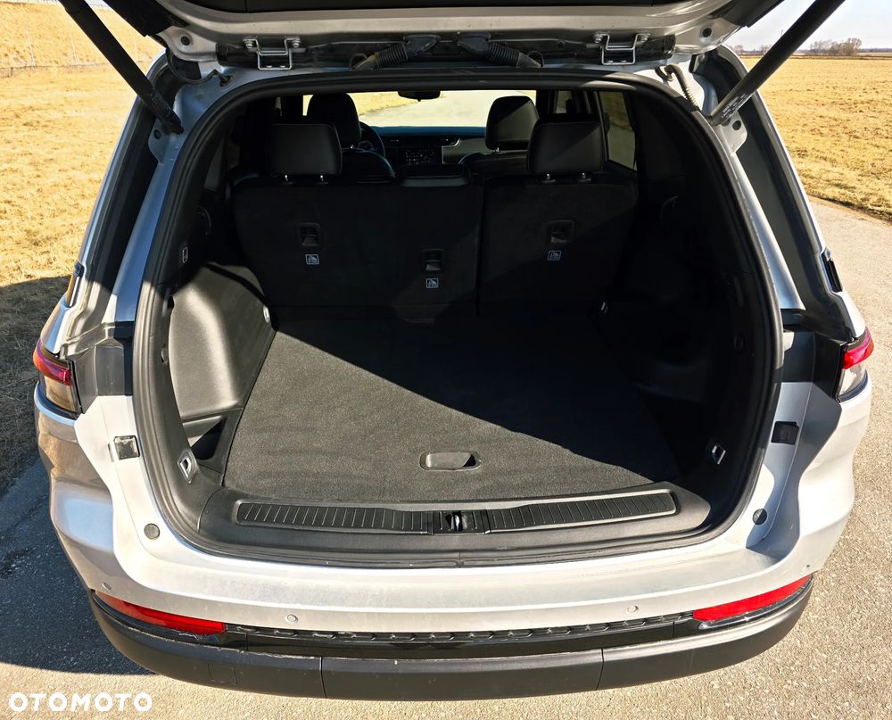 Jeep Grand Cherokee - 18