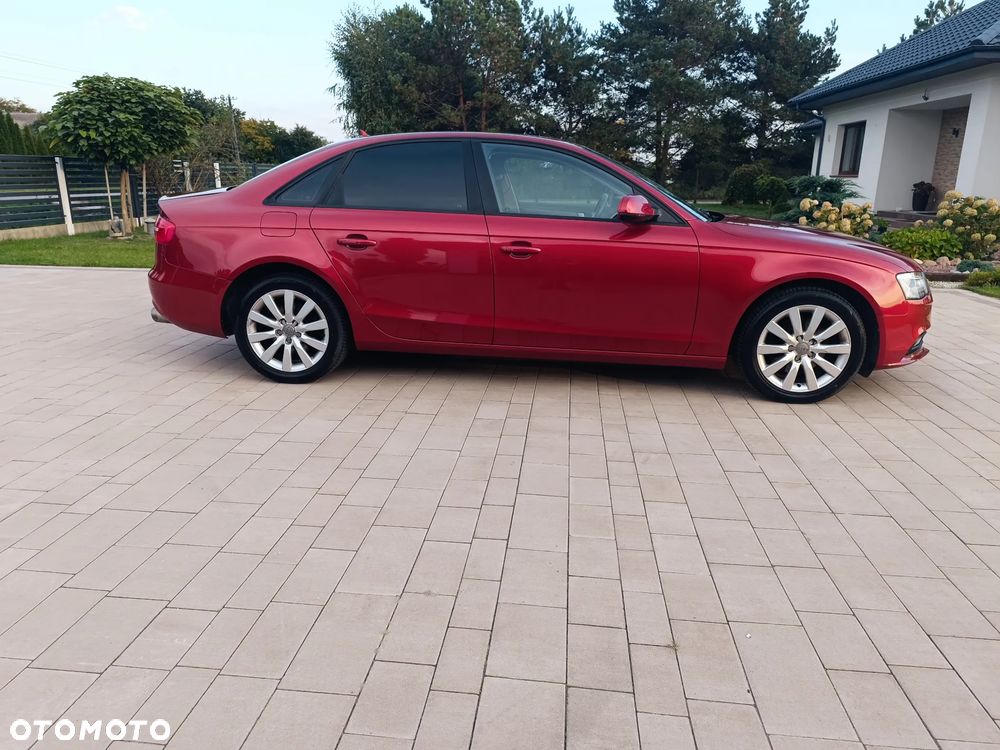 Audi A4 Limousine - 32