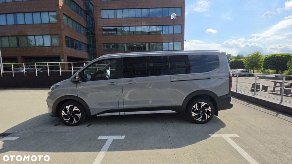 Ford Tourneo Custom - 6