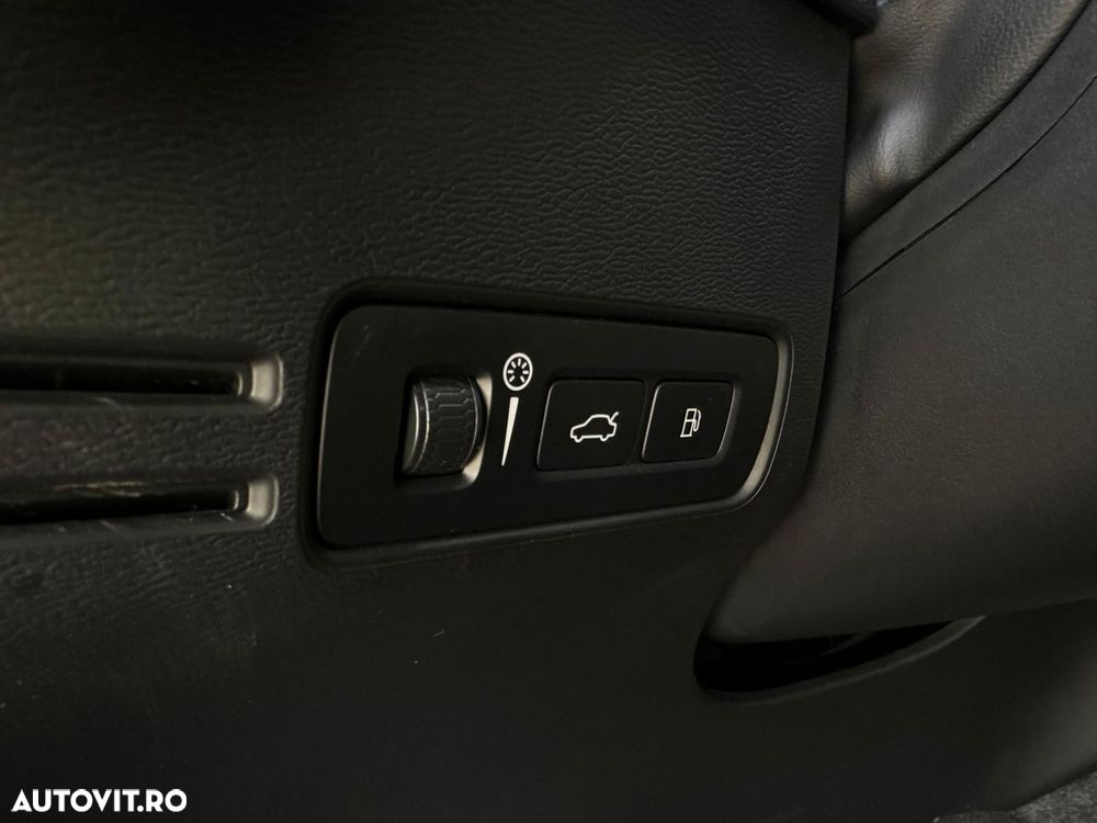 Volvo XC 40 - 28