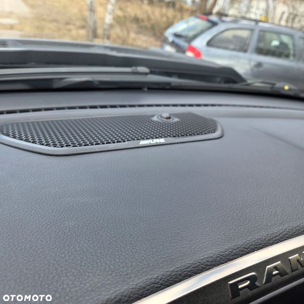 RAM 1500 Crew Cab Sport - 22