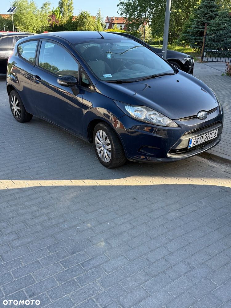 Ford Fiesta 1.25 Ambiente - 2