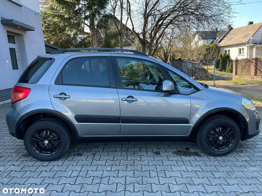 Suzuki SX4 1.6 VVT 4x4 Comfort - 25