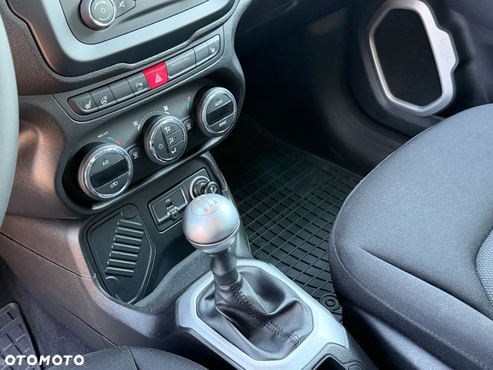 Jeep Renegade 1.6 E-TorQ Longitude - 23