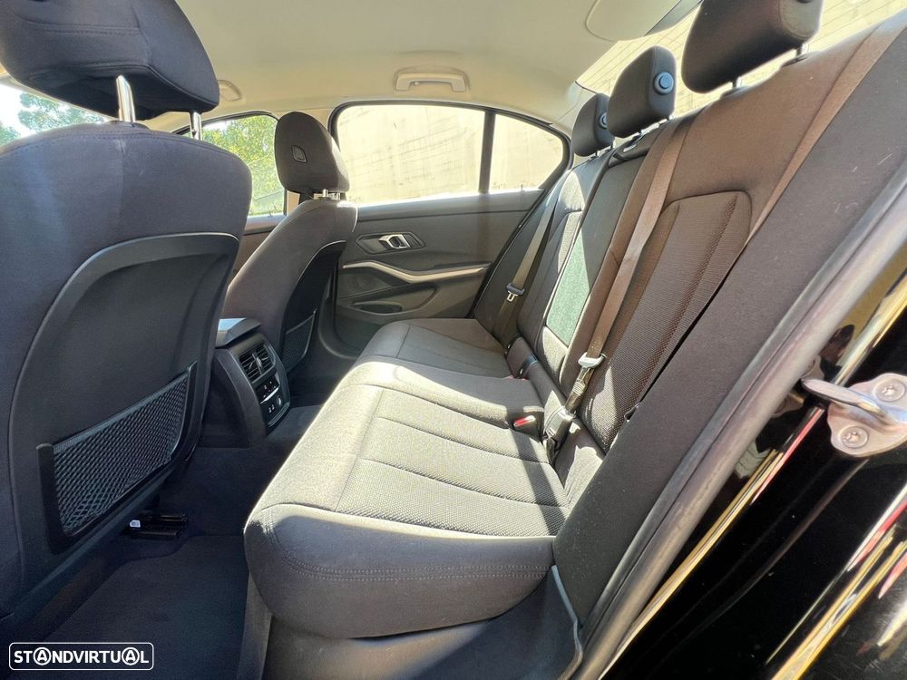 BMW 330 e Auto - 10