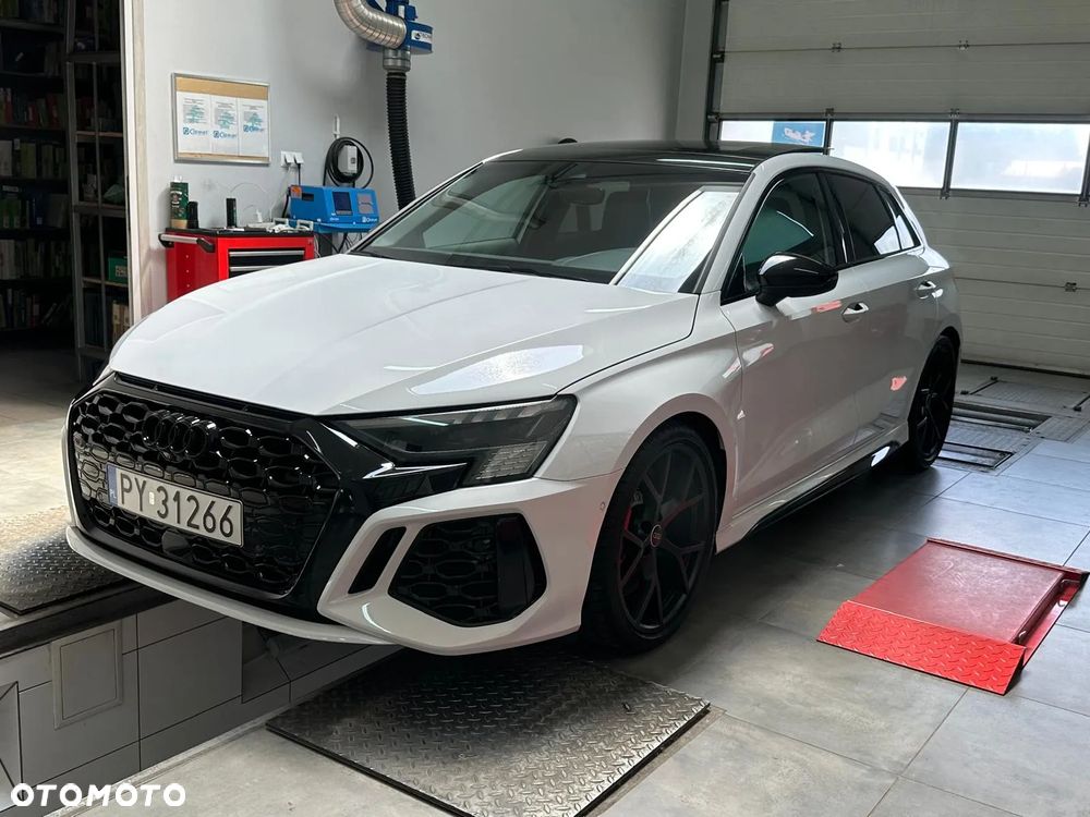 Audi RS3 Sportback - 3