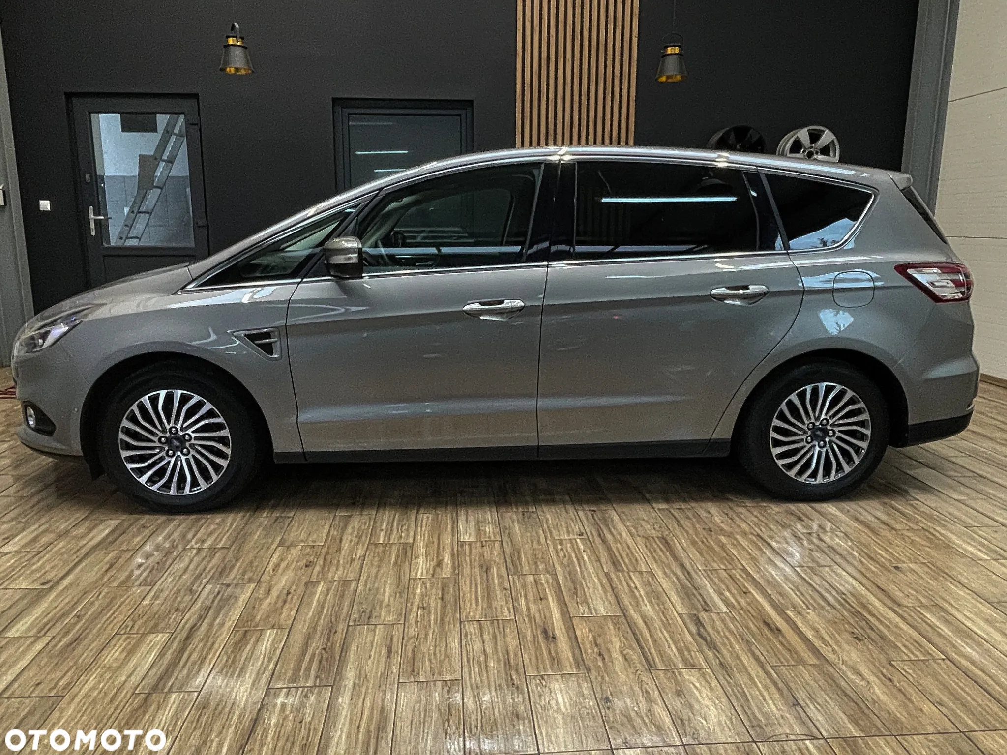 Ford S-Max 2.0 EcoBoost Titanium - 12