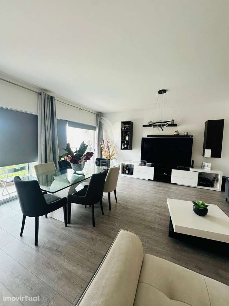 APARTAMENTO T4 SEMI-NOVO COM VISTA RIO DOURO - Grande imagem: 5/39