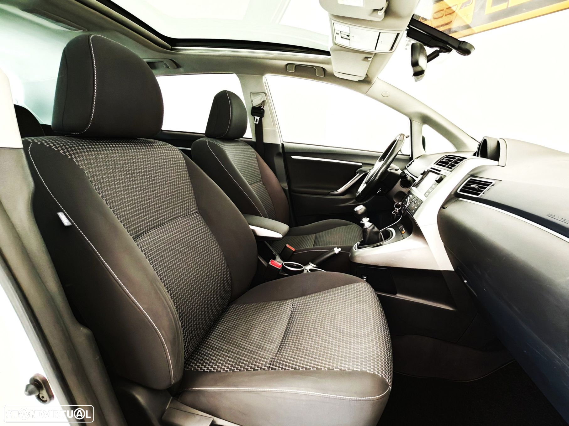 Toyota Verso 1.6 D-4D 5L S&S Comfort - 41