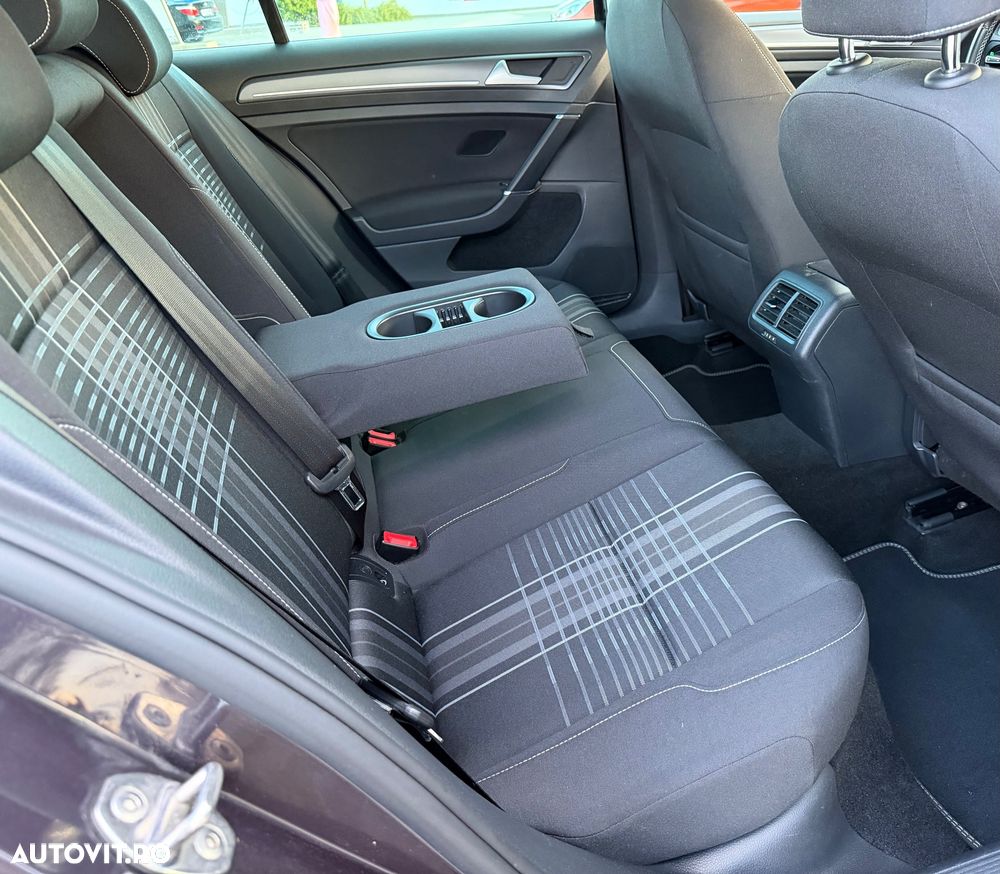 Volkswagen Golf 1.4 TSI BlueMotion Technology DSG Lounge - 7