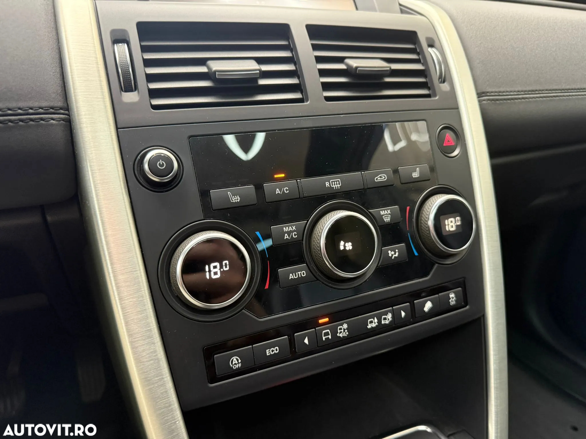 Land Rover Discovery Sport - 10