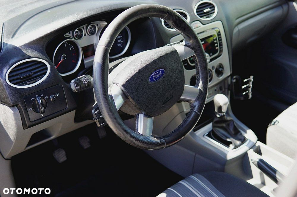 Ford Focus - 10