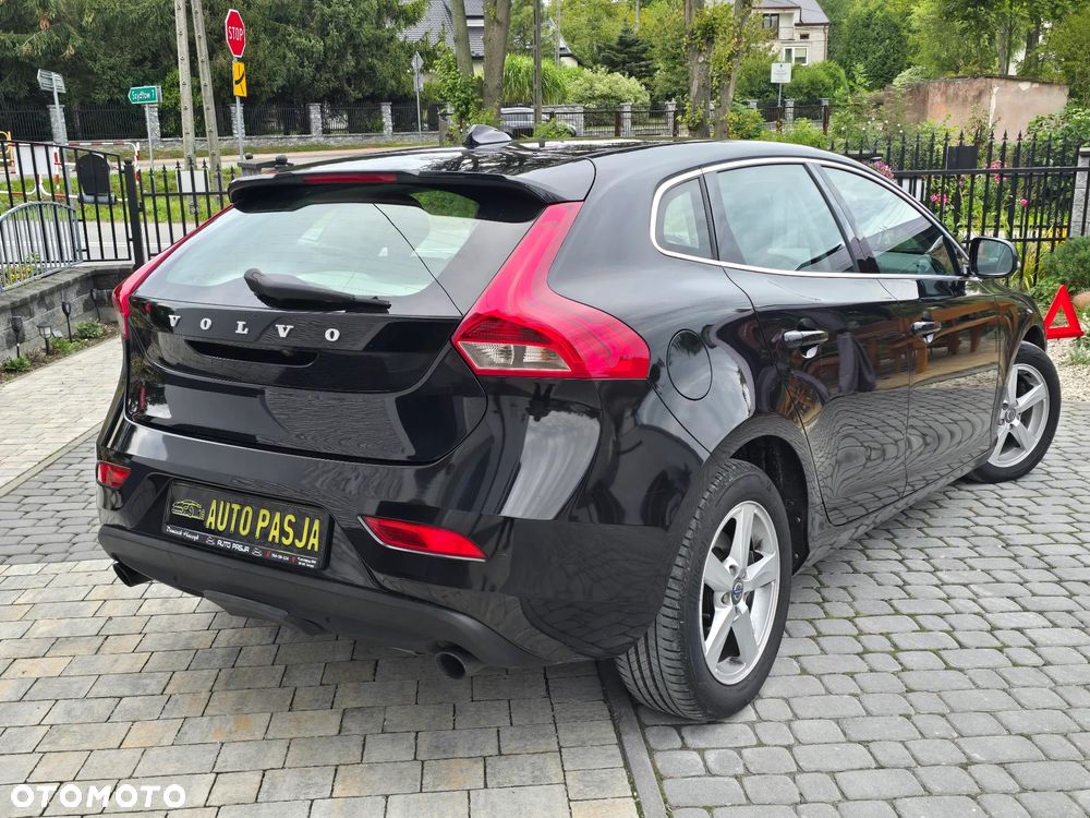 Volvo V40 T3 - 11