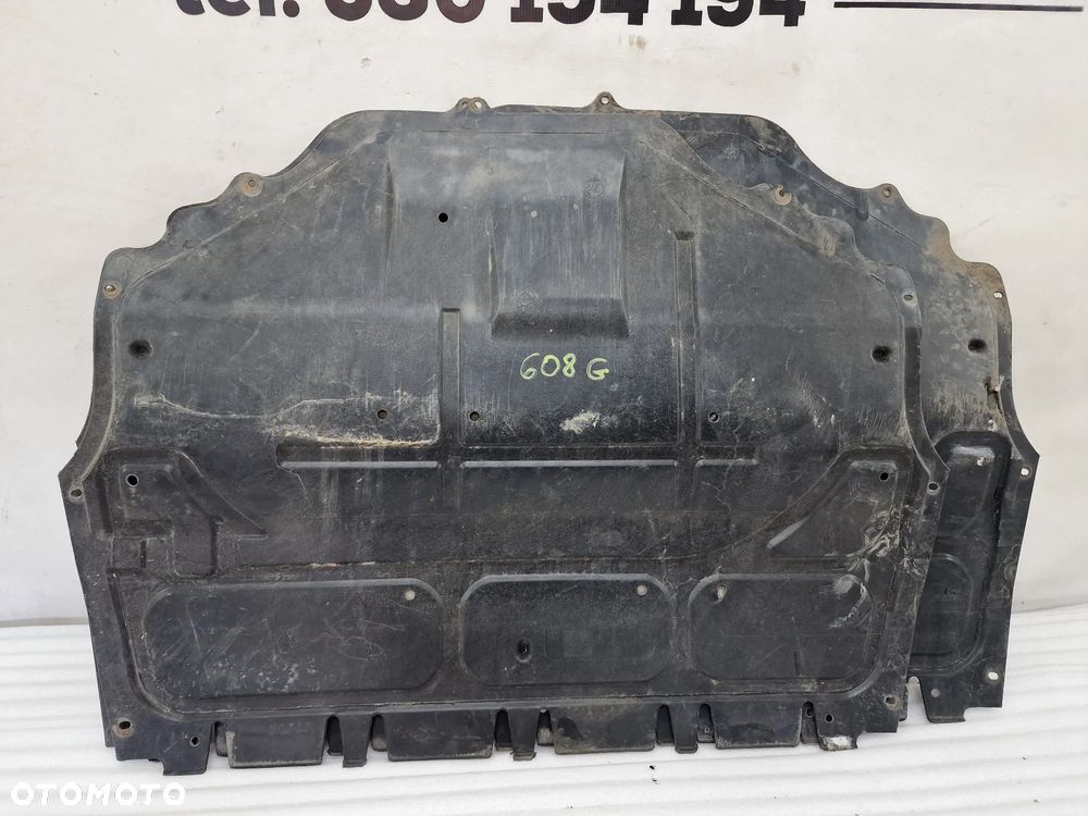 SEAT IBIZA 6j 12- / SEAT TOLEDO IV 4 12-19 / SKODA FABIA III 3 14-21 /  AUDI A1 8X 10- / VW POLO V 6R0 6C0 08-17 OSŁONA POD SILNIK , NR 6C0825235A / 6R0825235E , NR AUKCJI OSŁ608 - 17