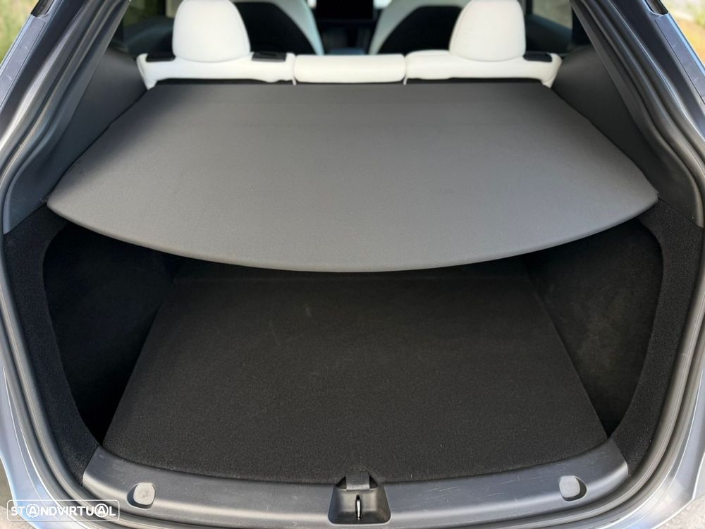 Tesla Model Y Long Range Tração Traseira - 49