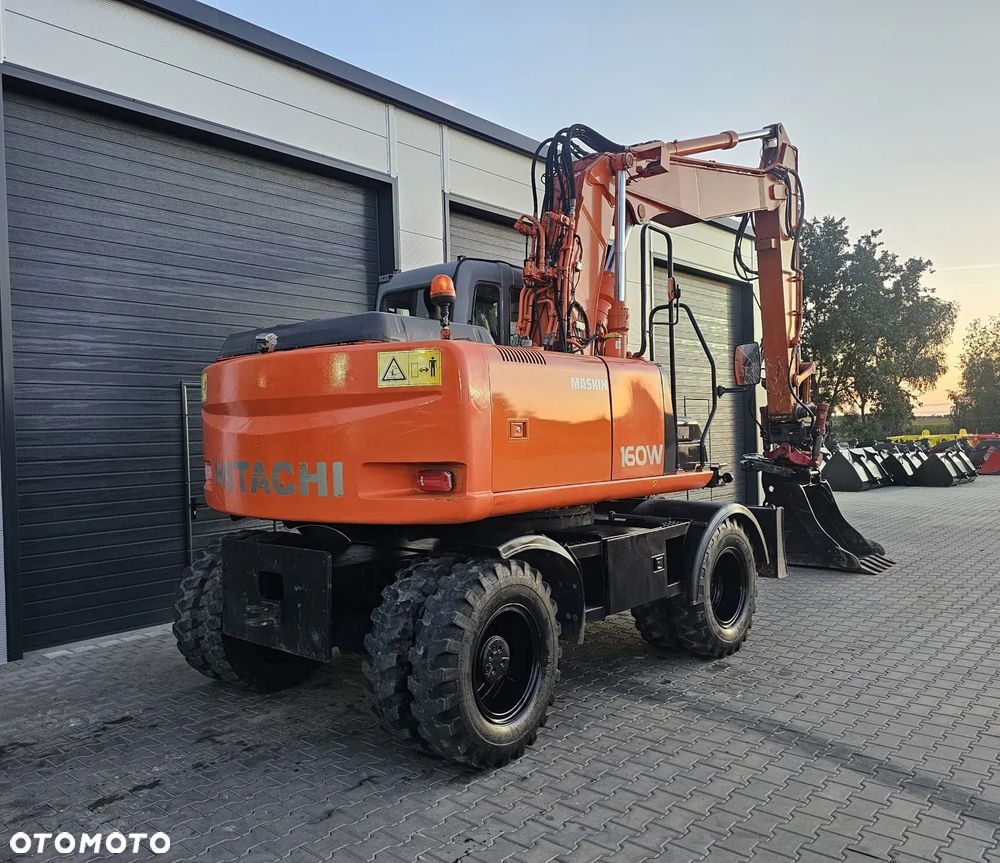 Hitachi ZX160W - 3