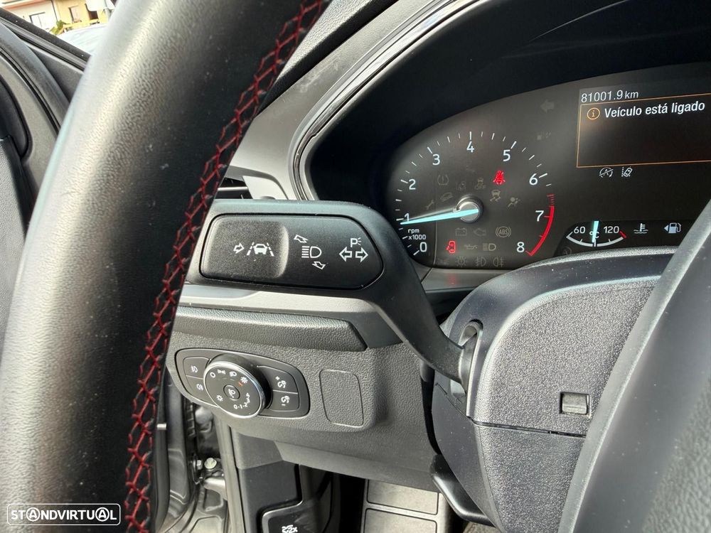 Ford Focus 1.0 EcoBoost MHEV ST-Line - 18