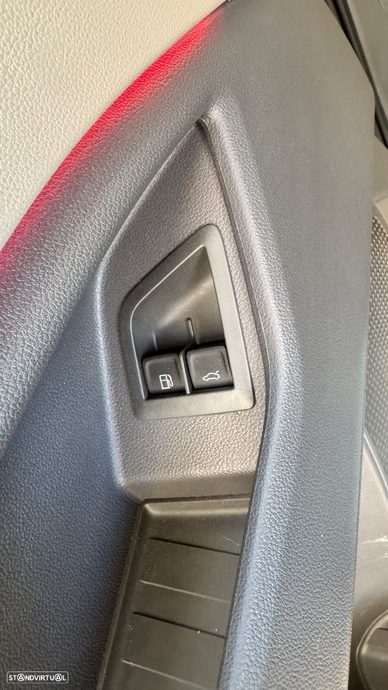 VW Multivan 1.4 TSI e-Hybrid Style Longa DSG - 34