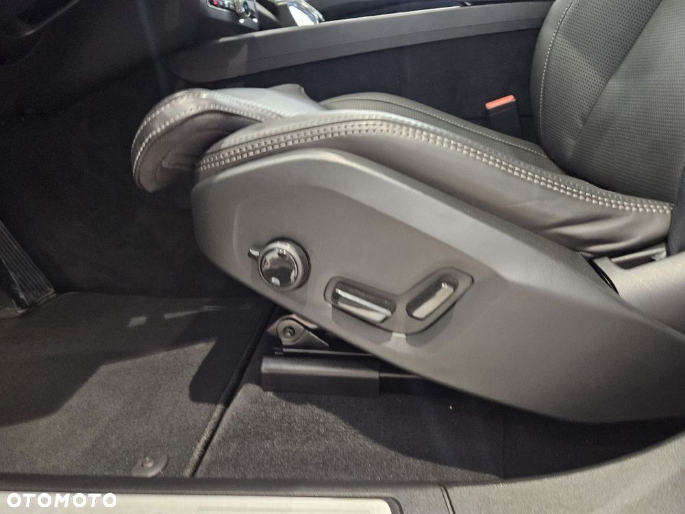 Volvo XC 60 - 36