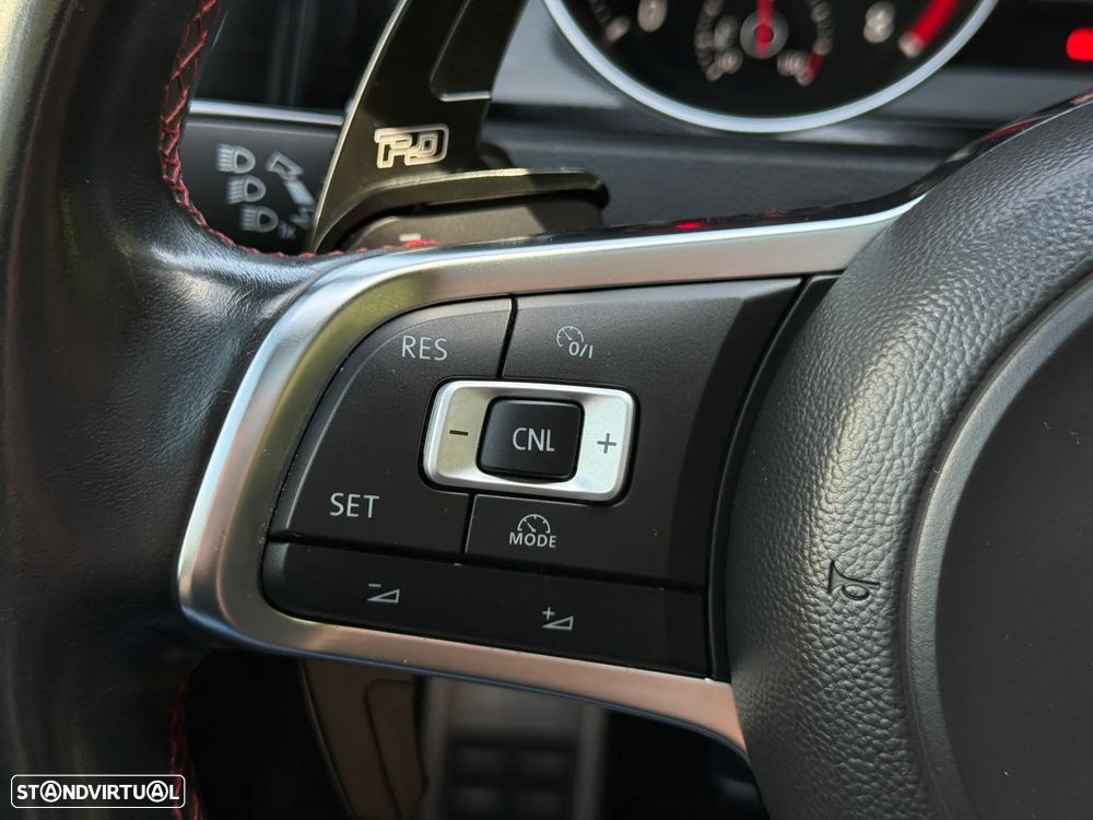 VW Golf - 25