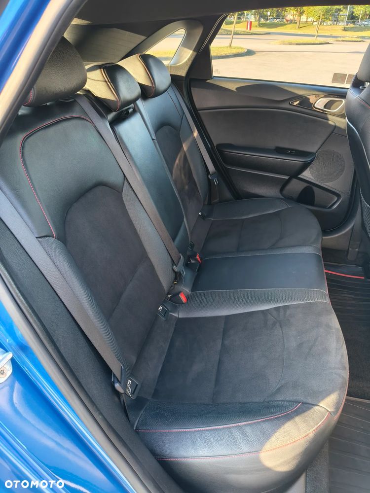 Kia Ceed - 25