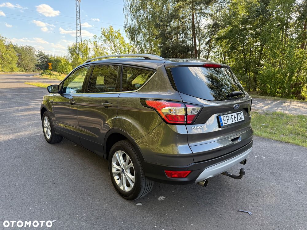 Ford Kuga 1.5 EcoBoost 2x4 Titanium - 4