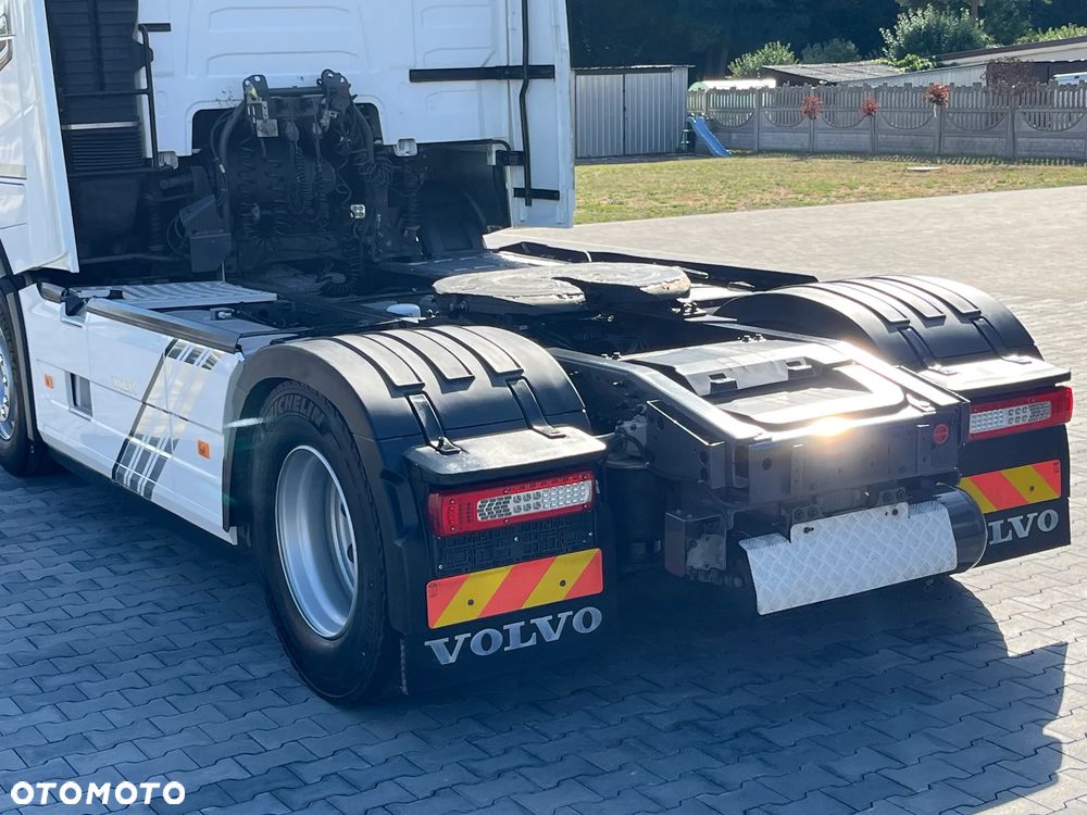 Volvo FH / EURO 6/  I- SHIFT/ MICHELIN 80% /  KLIMA POSTOJOWA / SERWISOWANY/ ZADBANY / OKAZJA - 13