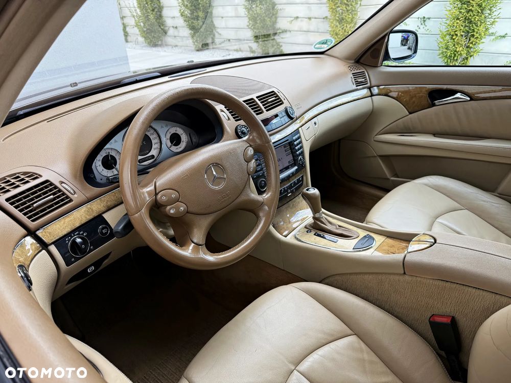 Mercedes-Benz Klasa E 220 CDI Automatik Avantgarde BusinessEDITION - 28