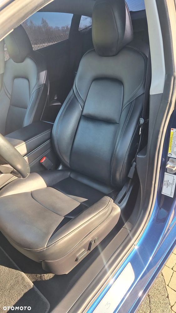 Tesla Model 3 - 21