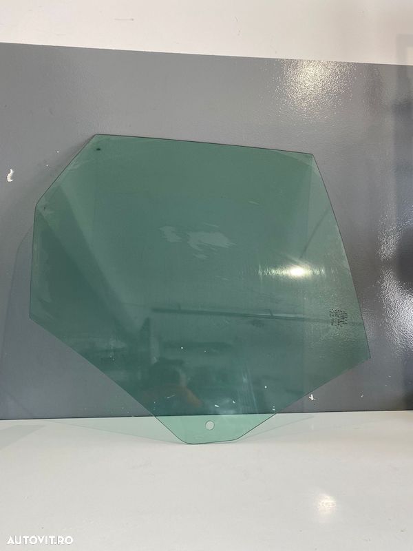 Geam dreapta spate Volvo XC60 2018+ 32244877