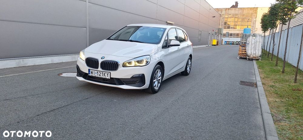 BMW Seria 2 218d - 4