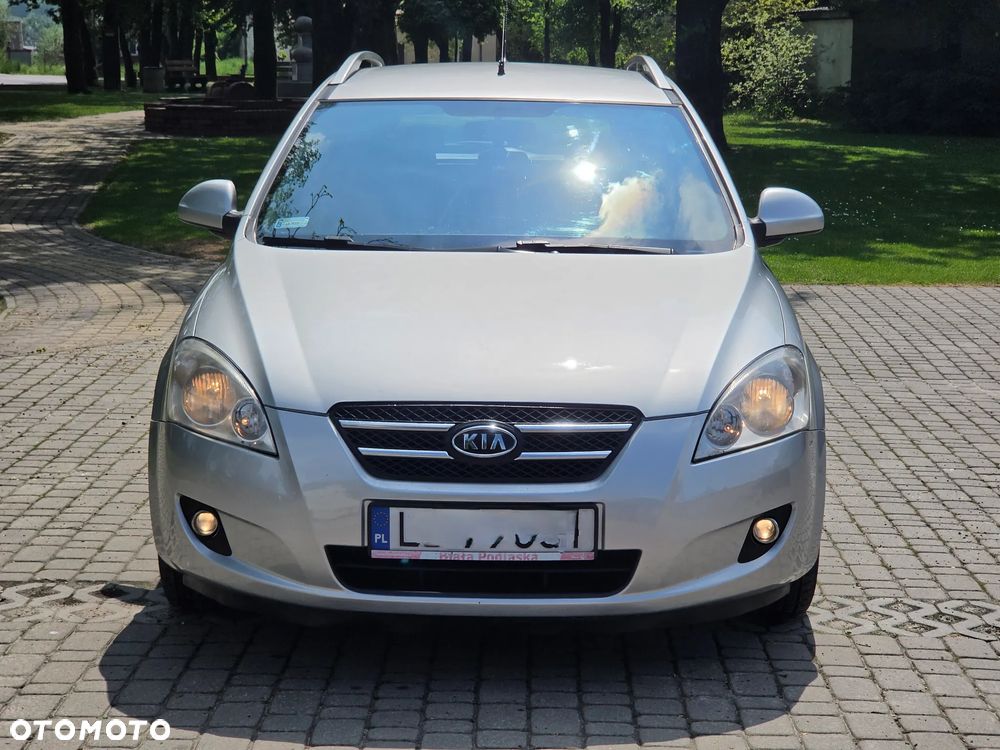 Kia Ceed - 5
