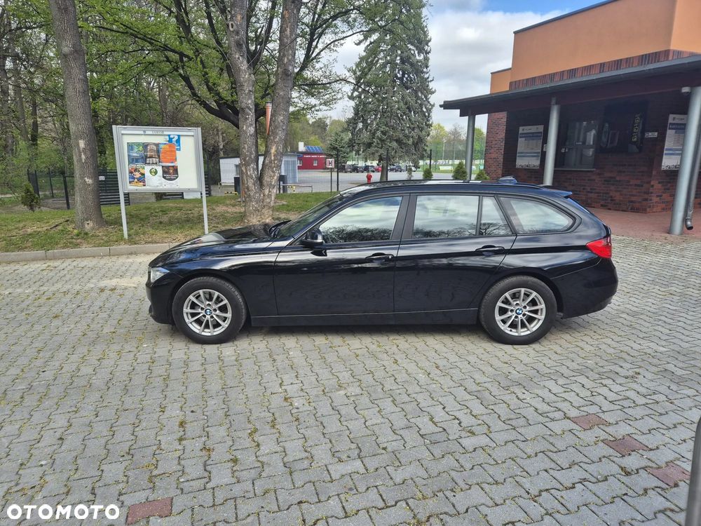 BMW Seria 3 320d - 4