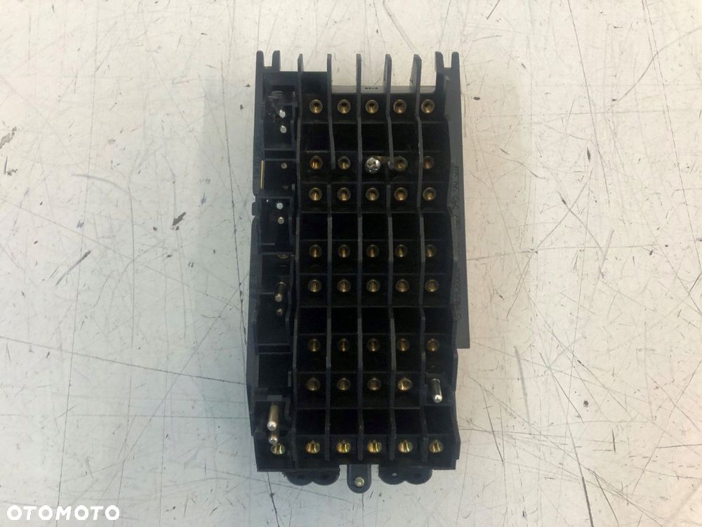 skrzynka bezpieczników mercedes r129 a245 - 6