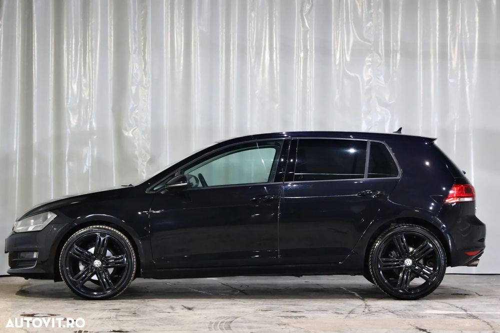 Volkswagen Golf 1.6 TDI DPF BlueMotion Technology Highline - 39