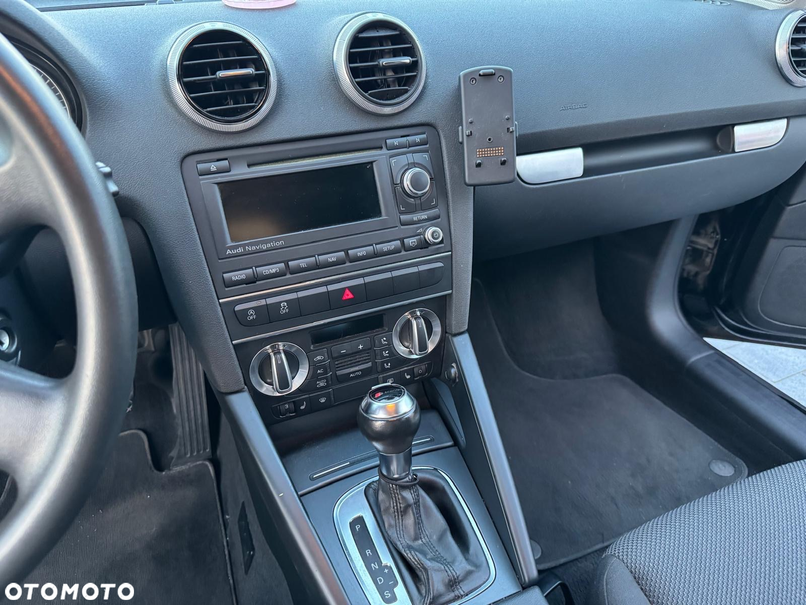 Audi A3 1.6 TDI Sportback DPF S tronic Ambition - 11