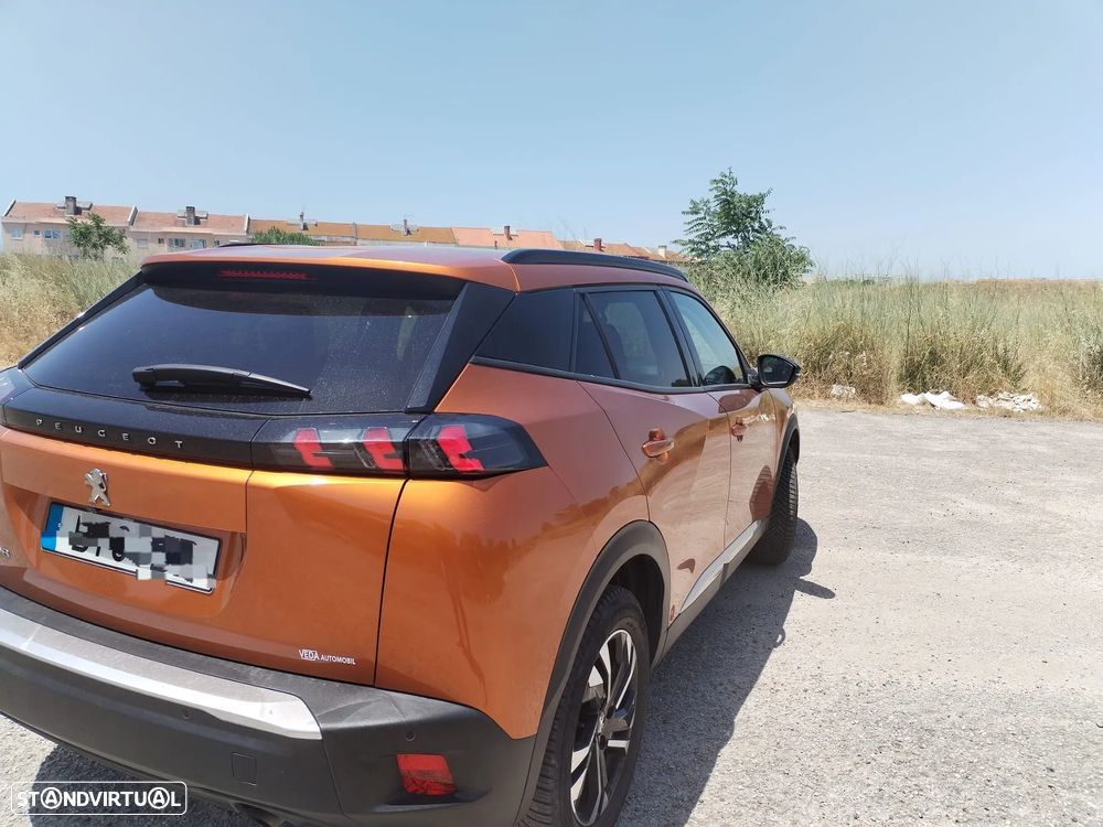 Peugeot 2008 1.2 PureTech Allure - 5