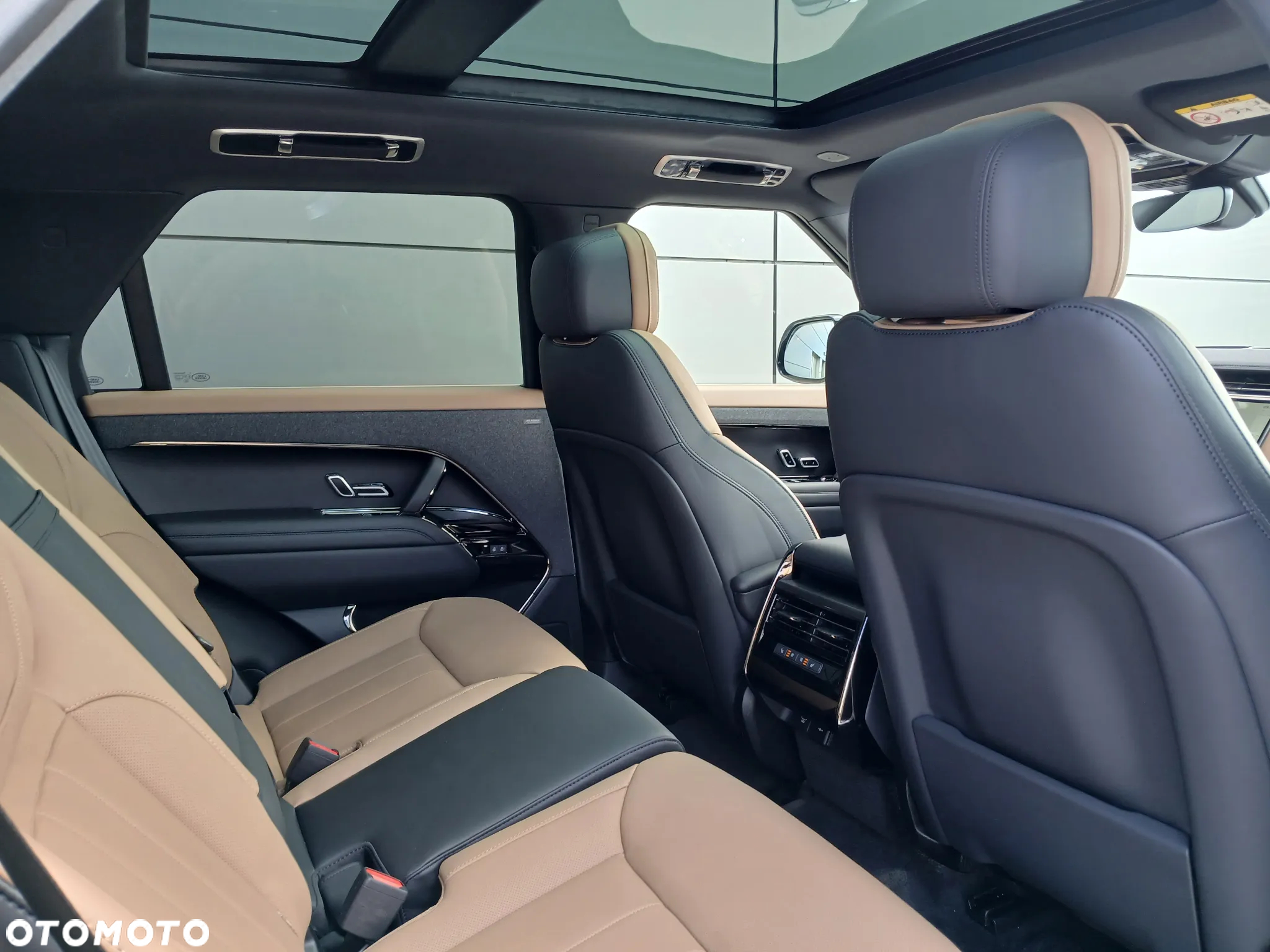 Land Rover Range Rover Sport - 10