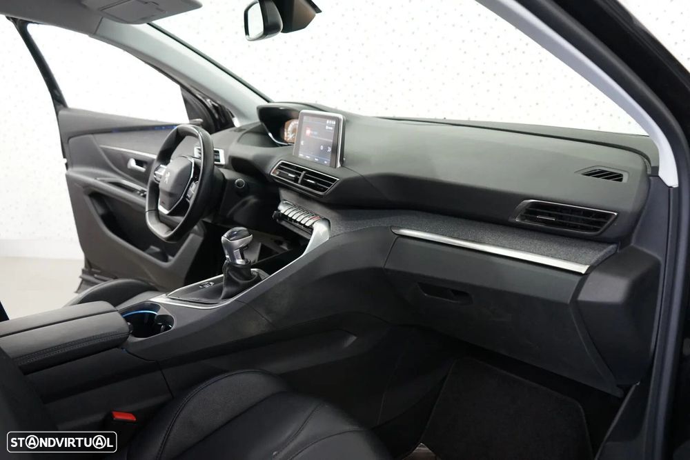 Peugeot 5008 1.2 PureTech Allure Pack - 44