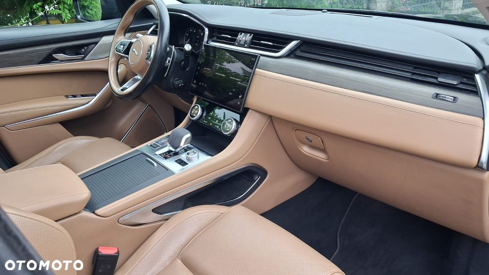 Jaguar F-Pace D200 AWD R-Dynamic SE 90th Anniversary Edition - 35