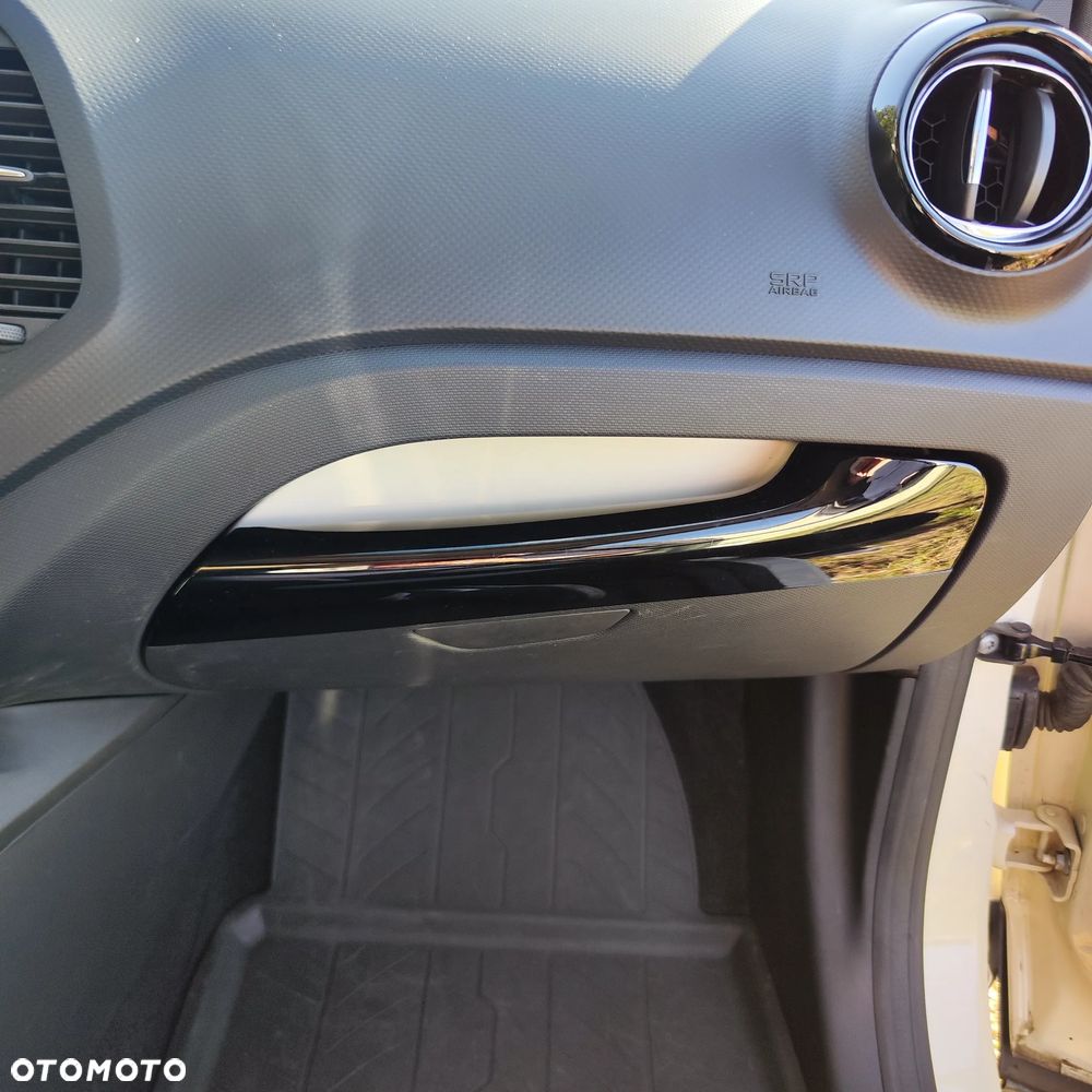 Renault Captur 1.2 Energy TCe Zen EDC EU6 - 26