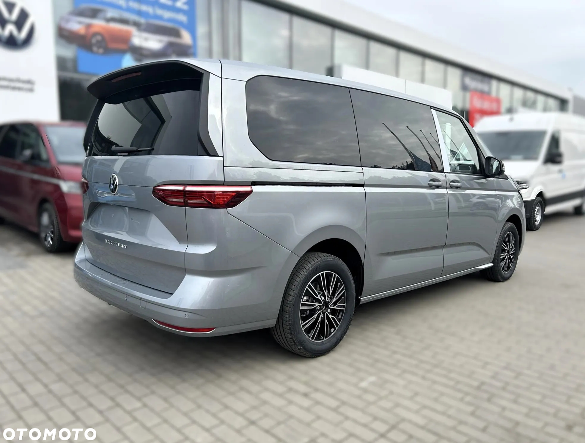 Volkswagen Multivan 2.0 TDI L2 Life DSG - 4