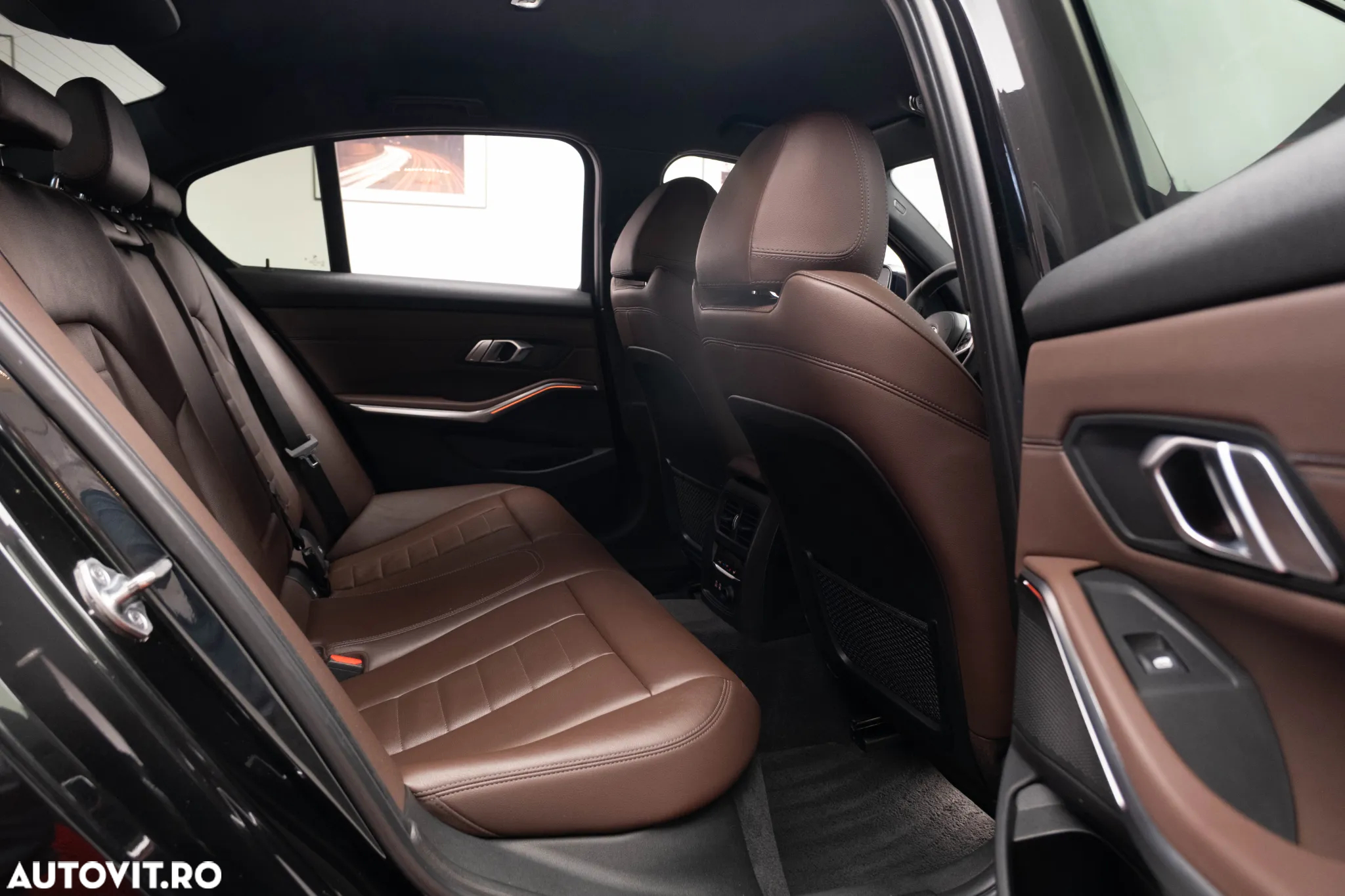 BMW Seria 3 320d xDrive AT - 29