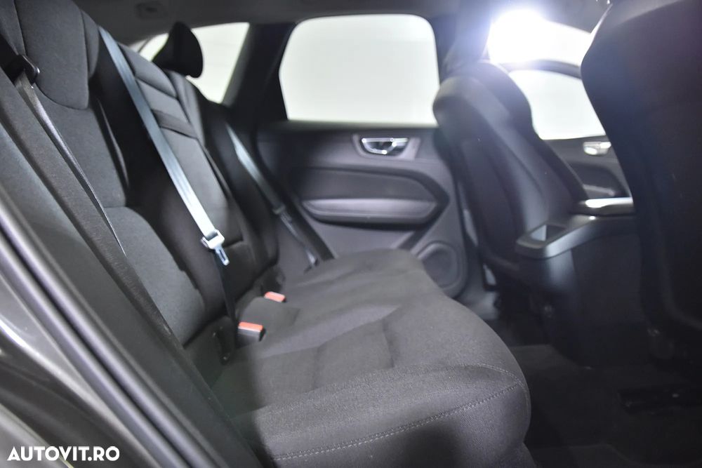 Volvo XC 60 B4 D Geartronic Momentum - 12