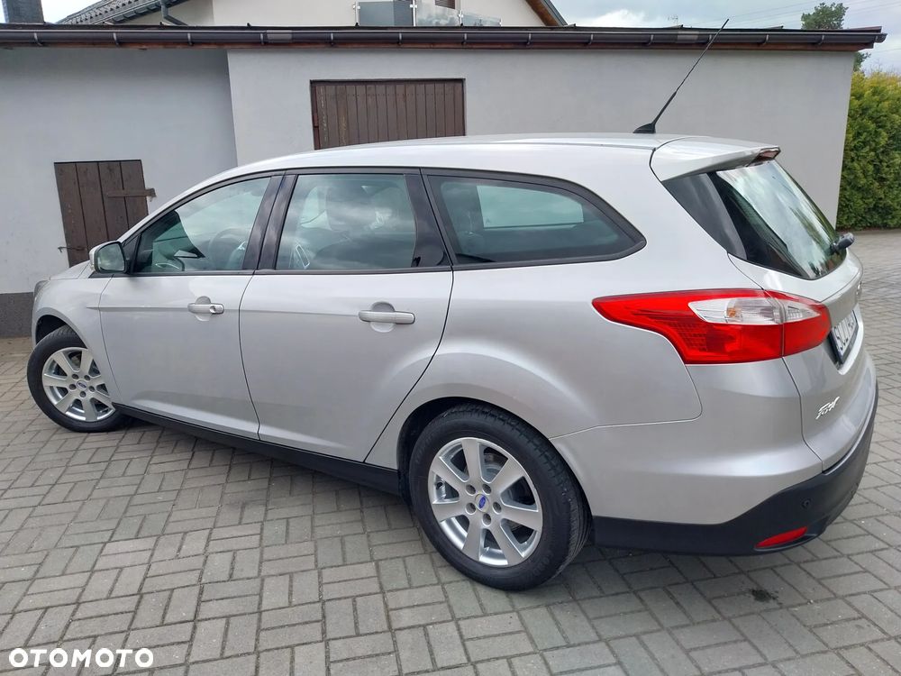 Ford Focus 1.6 Trend - 26