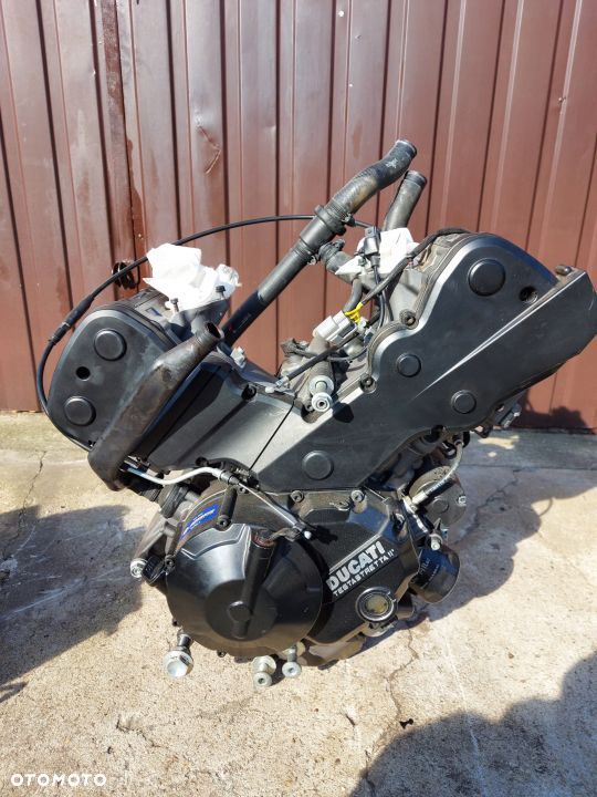 Ducati 821 Hypermotard Hyperstrada Monster silnik engine - 1