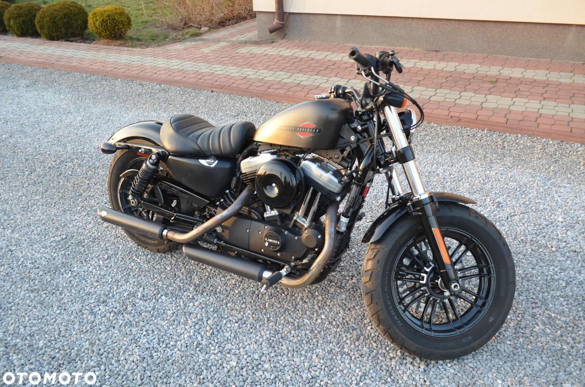 Harley-Davidson Sportster Forty-Eight - 2