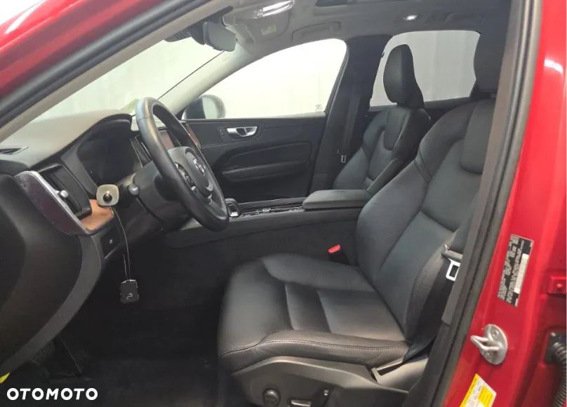 Volvo XC 60 B5 B AWD Plus Dark - 7