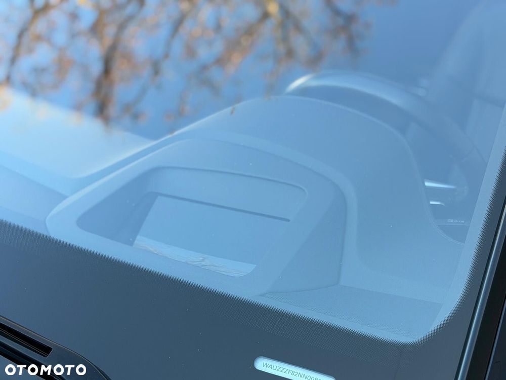 Audi A8 - 40