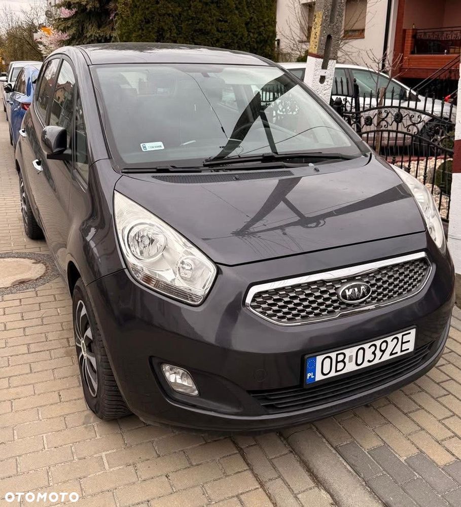 Kia Venga - 1
